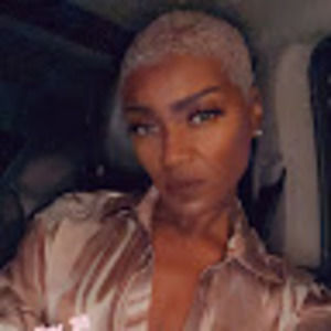 Meet your Posher, Savoya